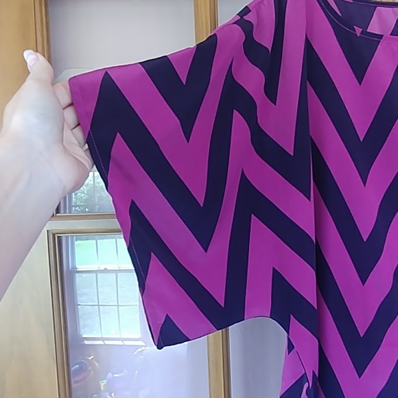 ⬇⬇Bobeau Chevron Blouse Top - Picture 2 of 5